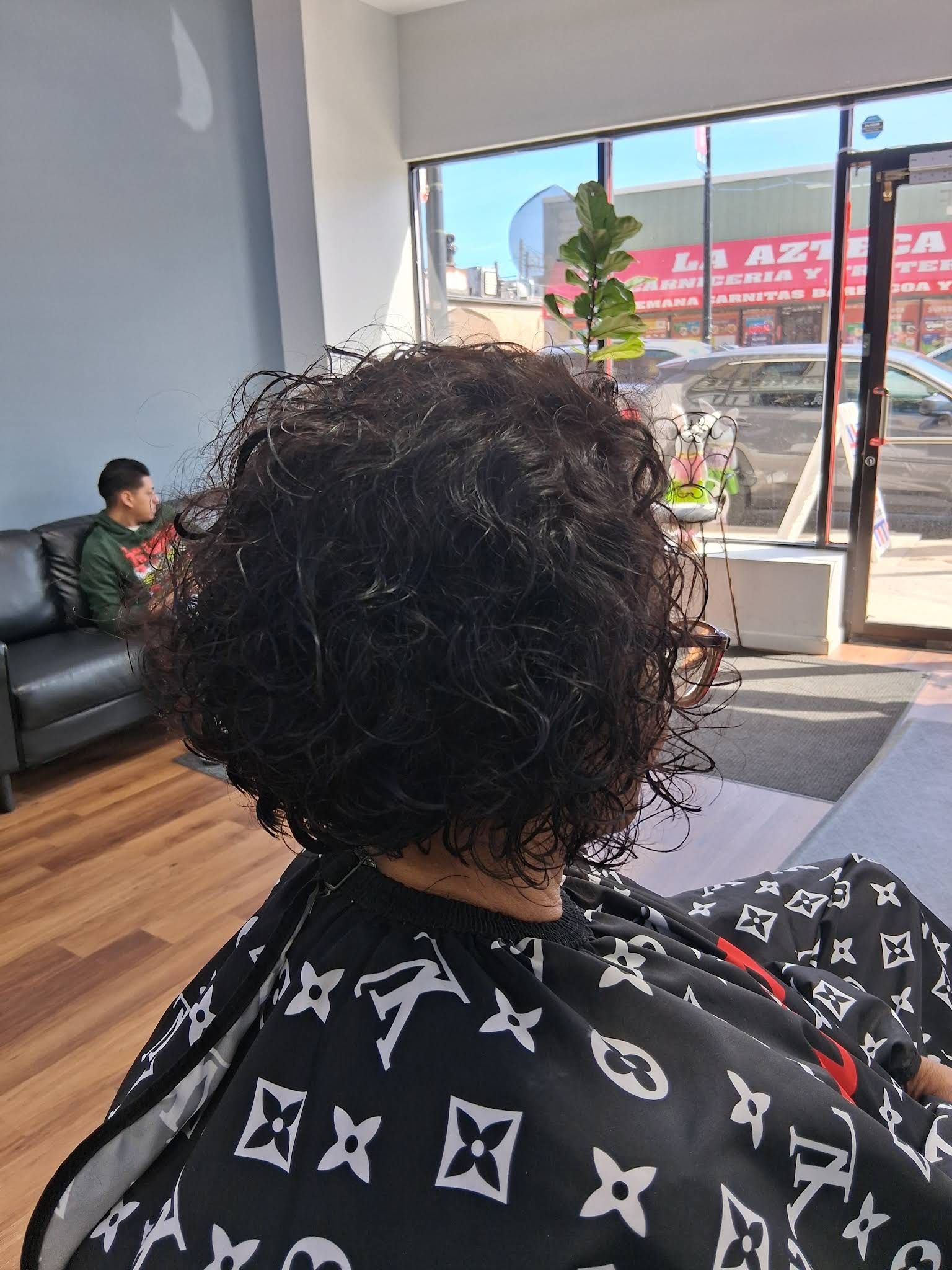 Pillo Barbershop & Hair Salon gallery photo