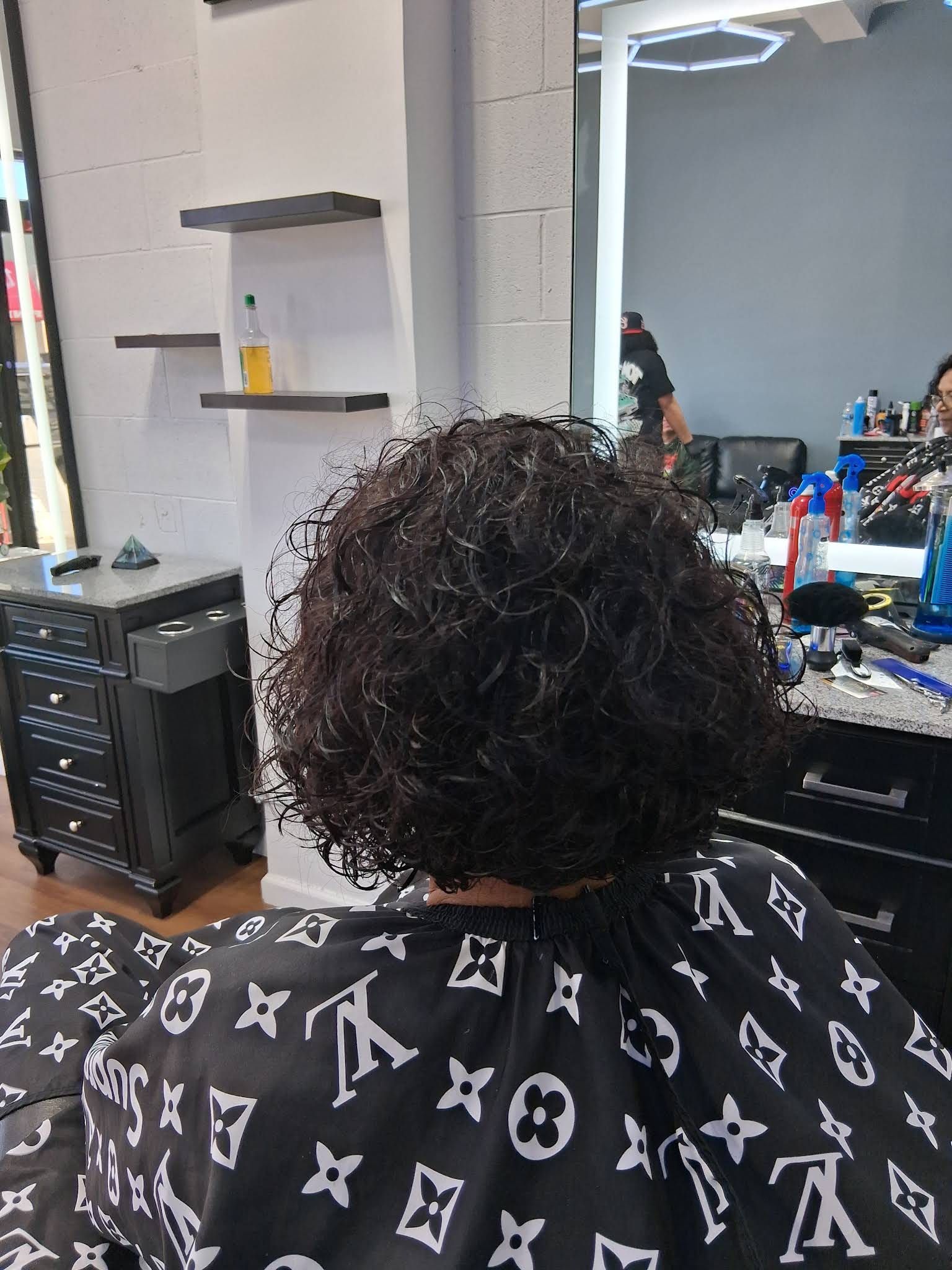 Pillo Barbershop & Hair Salon gallery photo