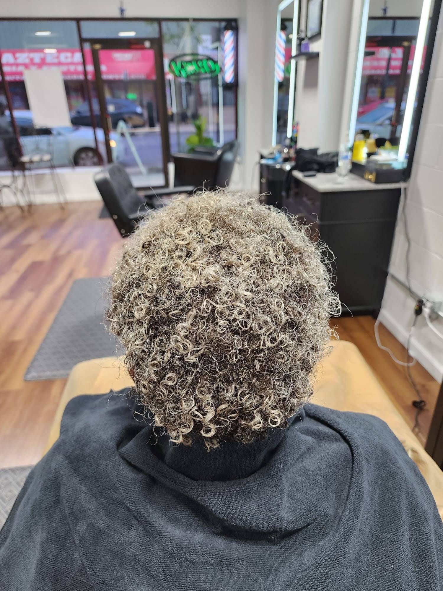 Pillo Barbershop & Hair Salon treatment room